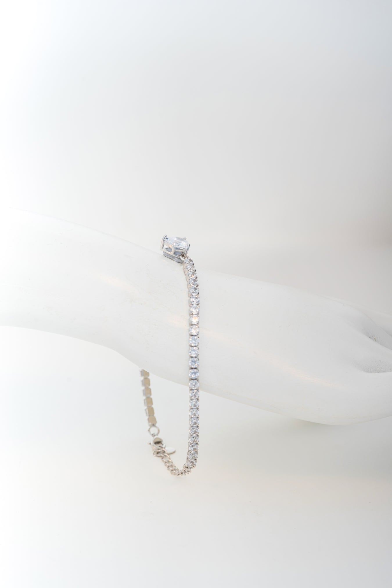 Pure 925 Silver Heart-Center Tennis Bracelet with CZ Stones (8 Inch)