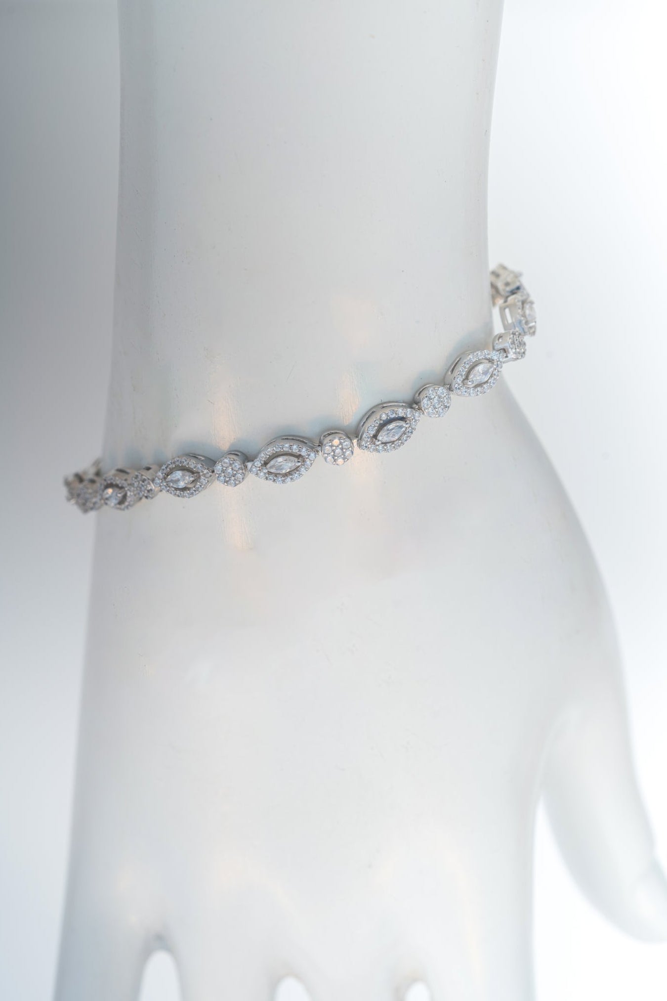 Marquise & Floral Design Pure 925 Silver CZ Bracelet (7.3 Inch)