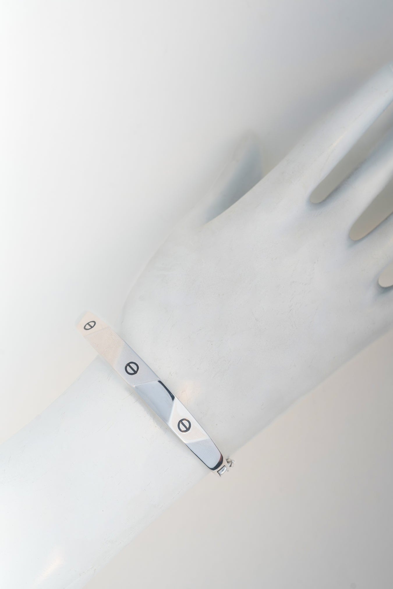 Unisex Pure 925 Silver Screw-Design Bangle (2 x 2.3 inches)
