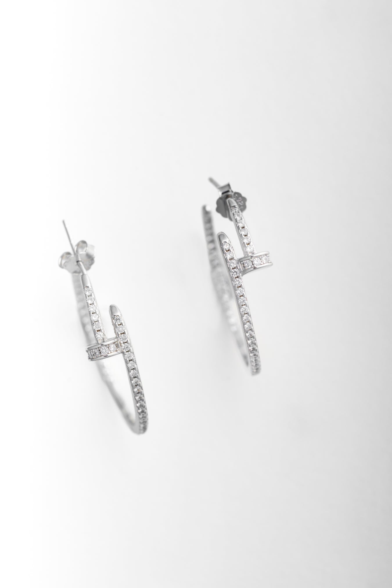 Pure 925 Silver Crystal-Accented Hoop Earrings – 30x30mm