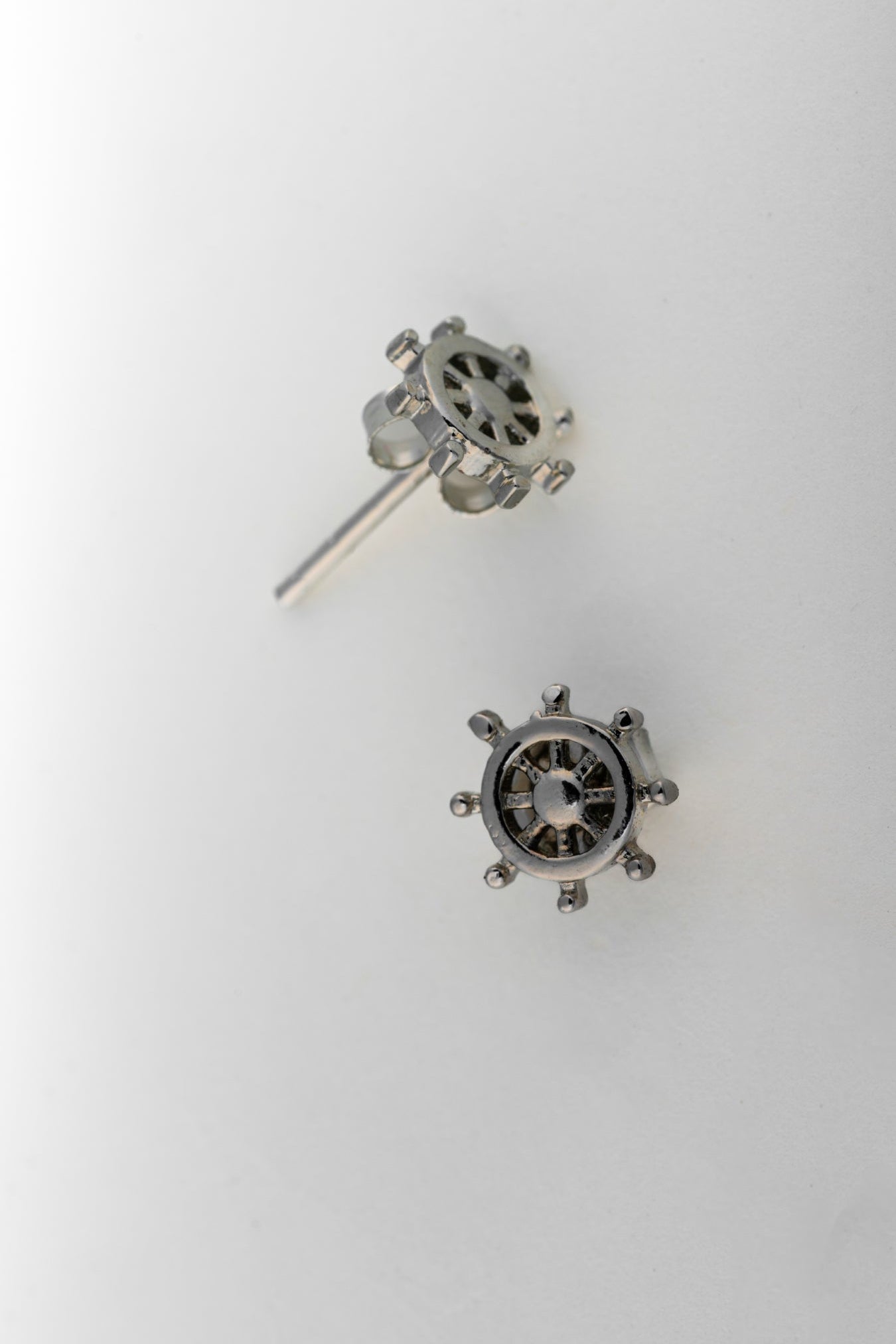 Pure 925 Silver Ship Wheel Stud Earrings – 8x8mm