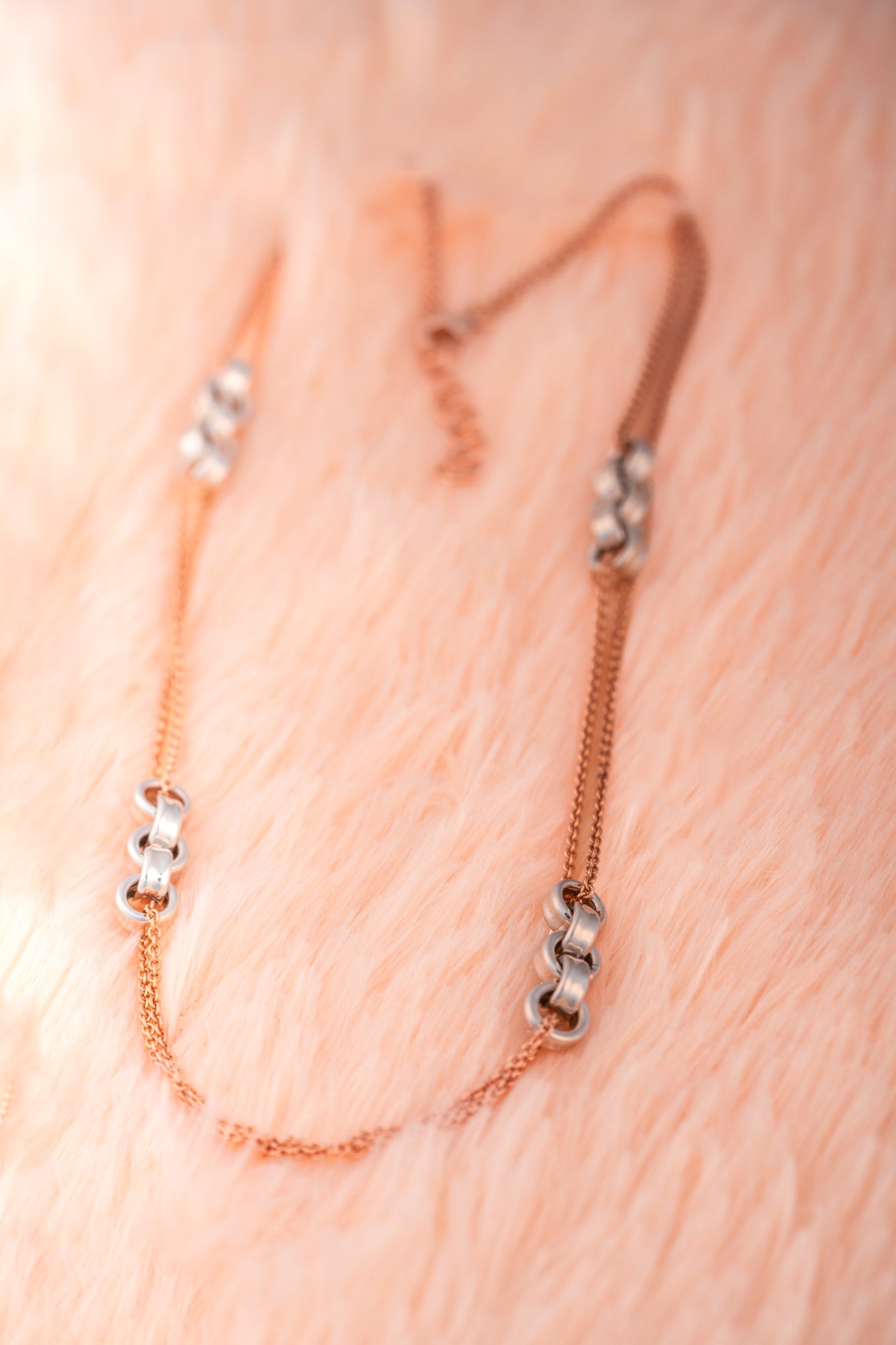 Dual-Tone Chain Necklace with Pure 925 Silver Links – 18 Inch