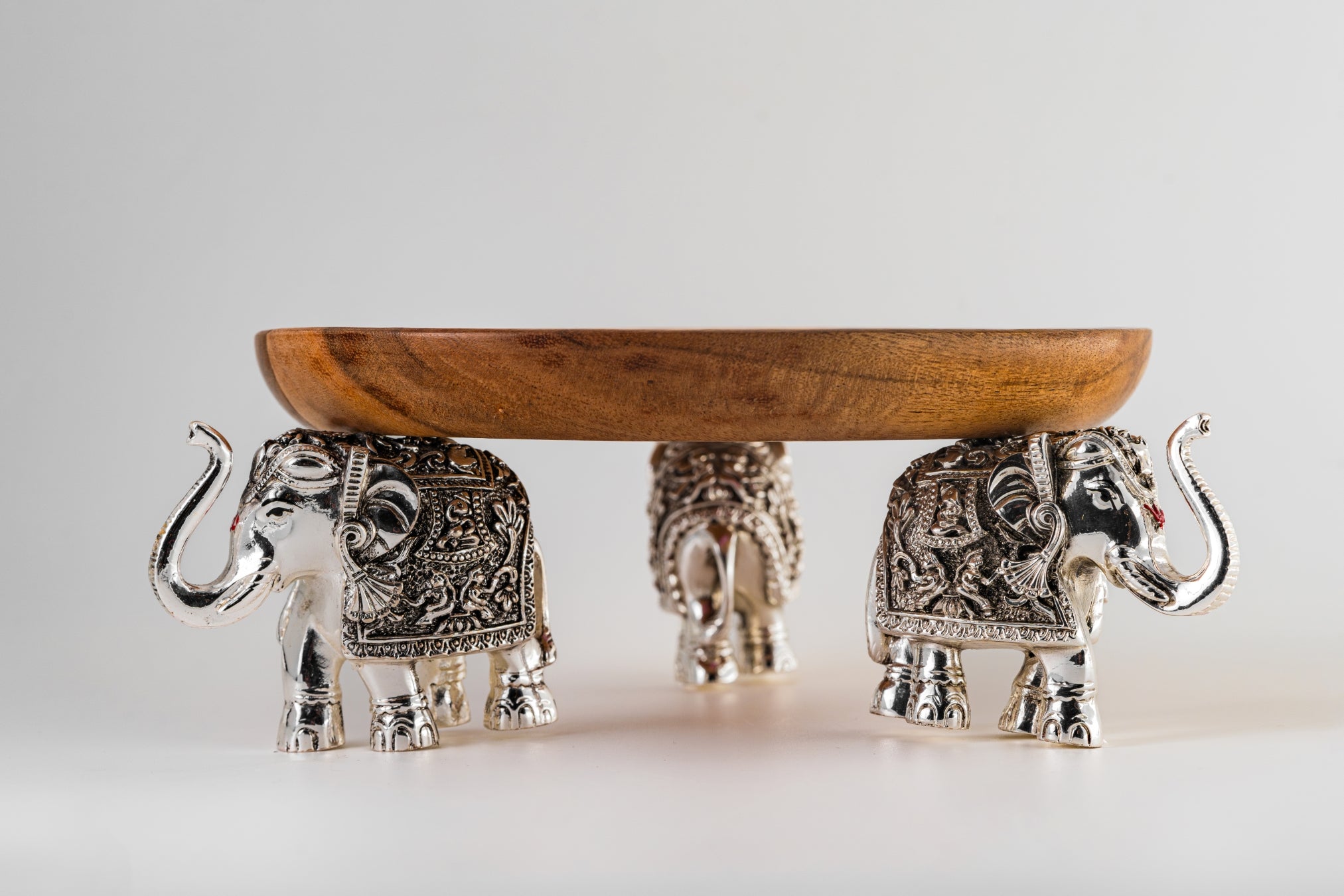 Wooden Platter with Silver-Foiled Elephant Stand – 4in × 9in