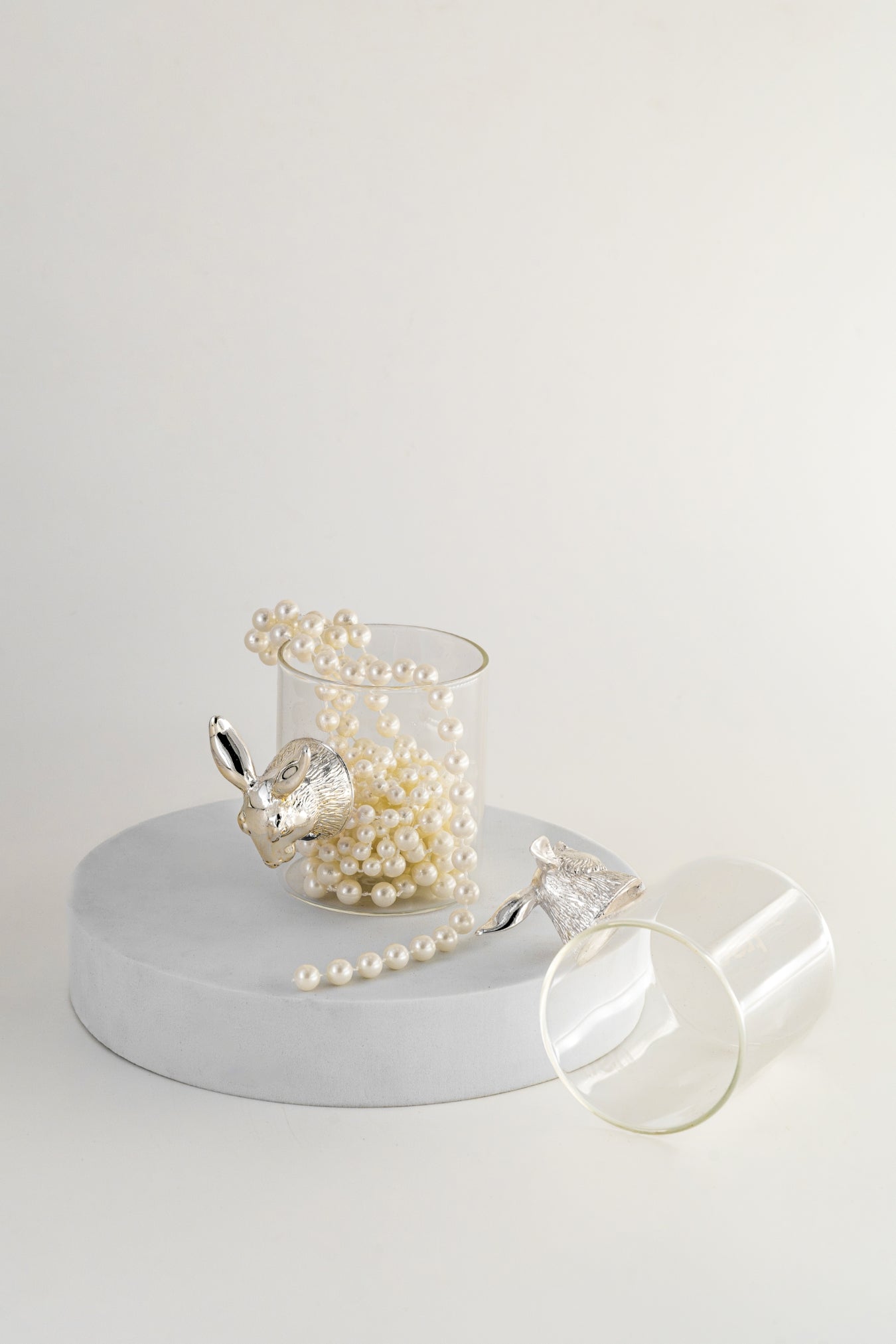 Silver-Foiled Deer Motif Glass Tumbler – 3.5in × 2.5in