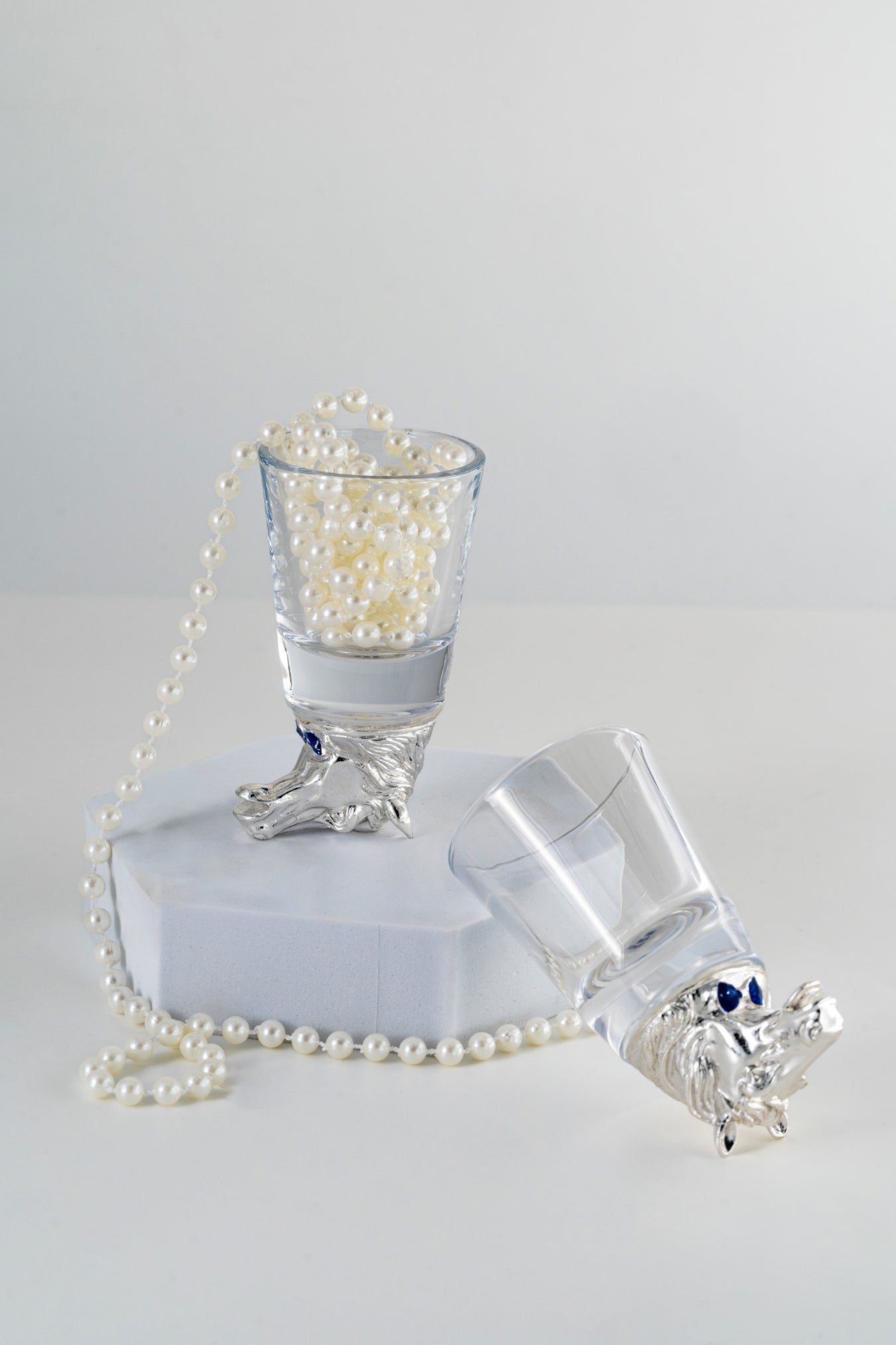 Silver-Foiled Horse Motif Glass Tumbler – 3.5in × 2.5in