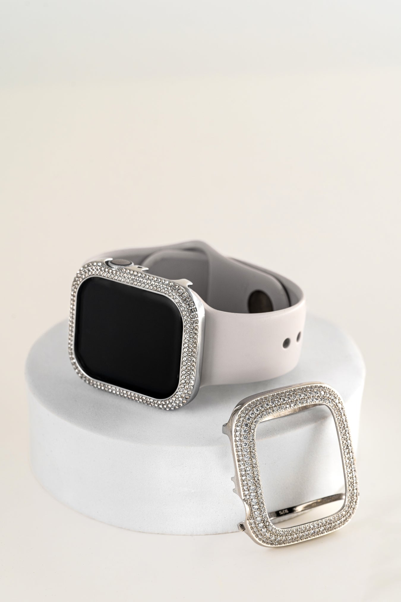 Luxury Diamond-Studded Apple Watch Case Cover β Series 9 (Pure 925 Silver Finish)