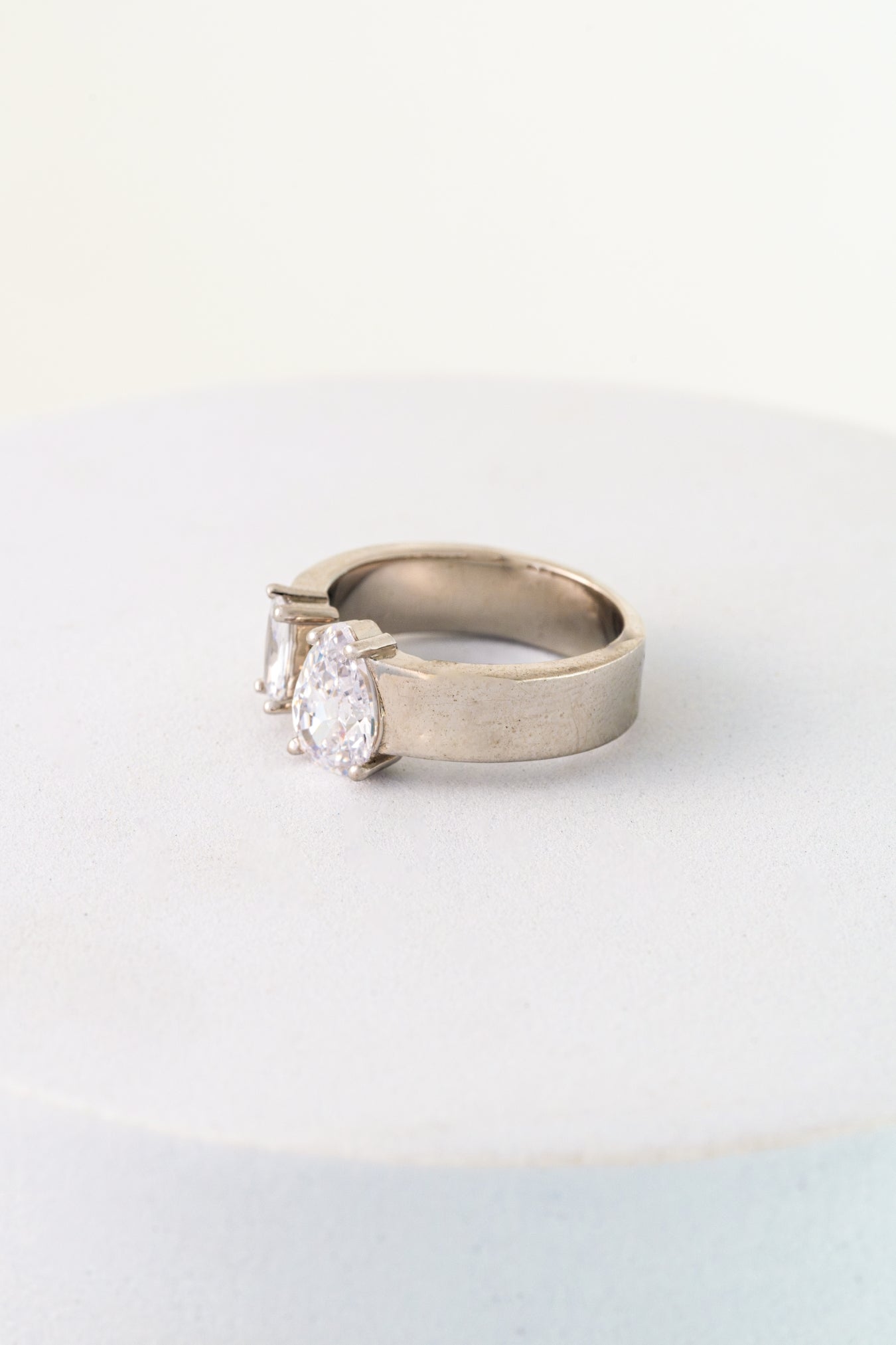 Pure 925 Silver Pear-Cut Solitaire Ring with Side Accent β Size 14