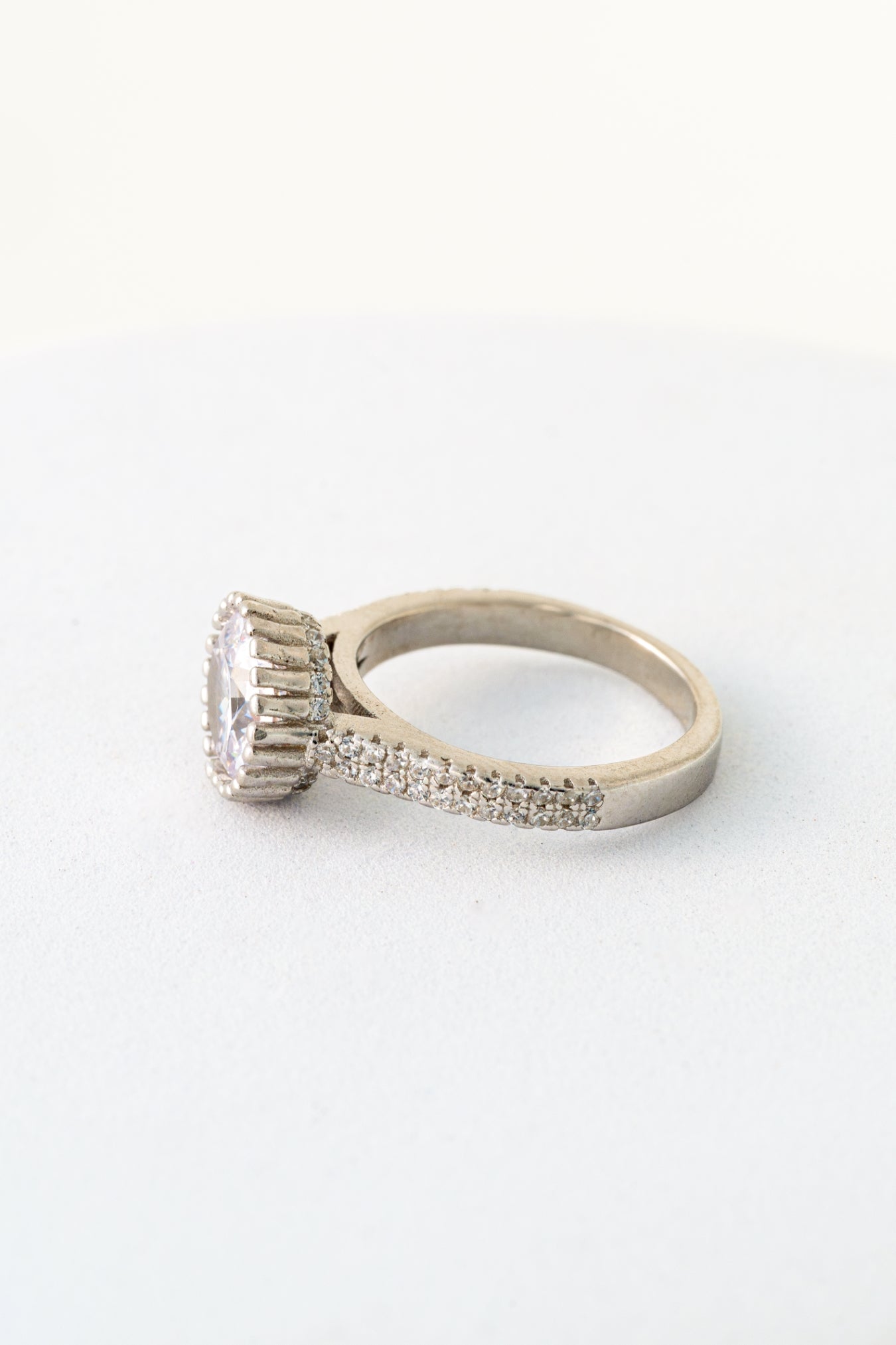 Pure 925 Silver Halo Solitaire Ring with Pavé Band – Size 9
