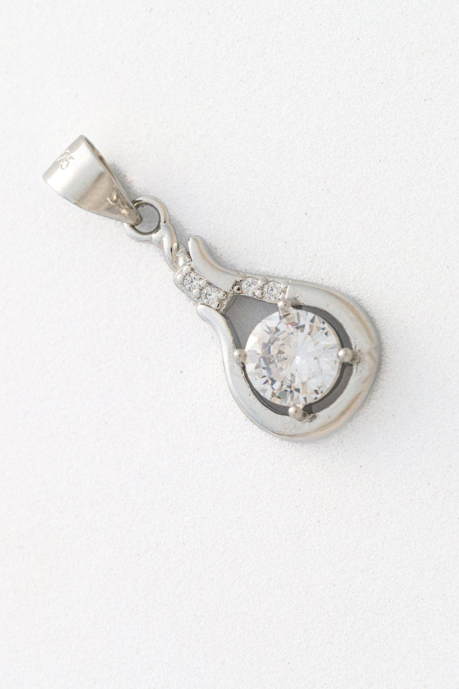 Pure 925 Silver Teardrop Solitaire Pendant with Accent Stones – 23mm × 7mm