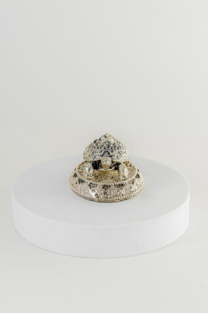 Silver-Foiled Tortoise Figurine for Home & Office Décor – 2.5in × 2.5in