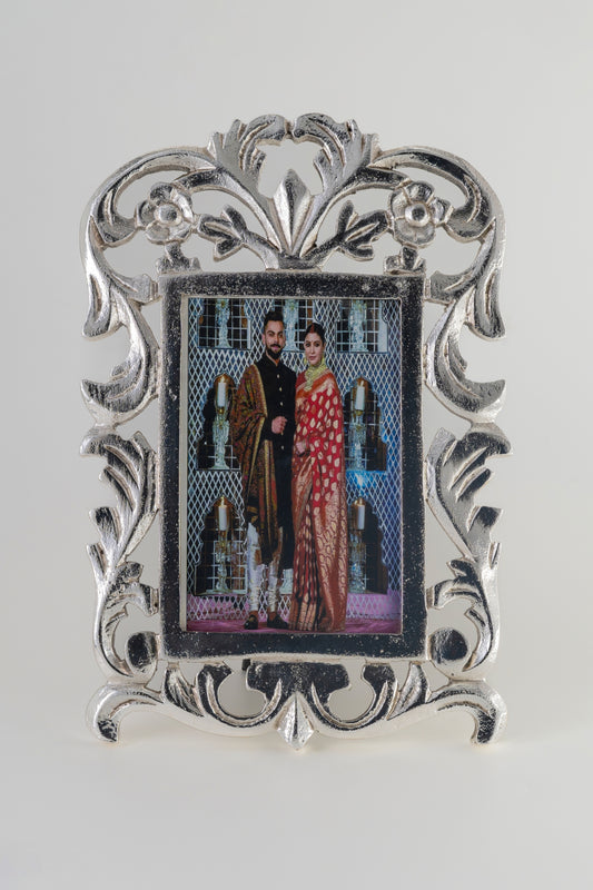 Antique-Style Silver Foiled Finish Photo Frame – 11x7 Inches