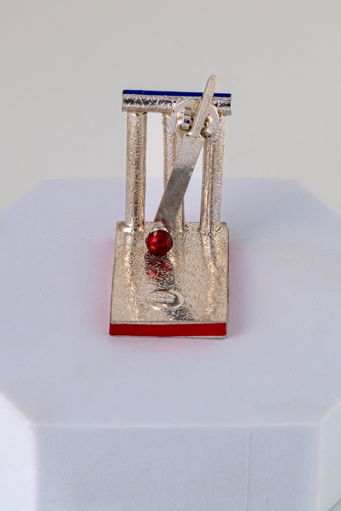 Handcrafted Pure 925 Silver Miniature Cricket Wicket Showpiece – 2 x 1.75 x 1.75 Inch