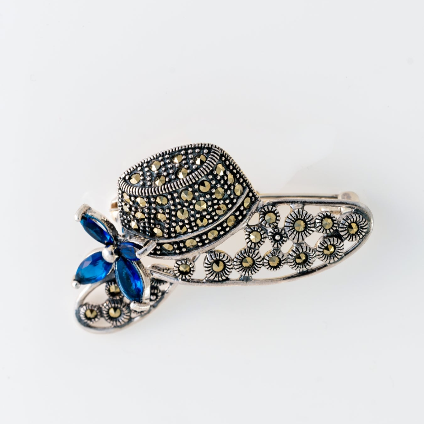 Classic Brooch